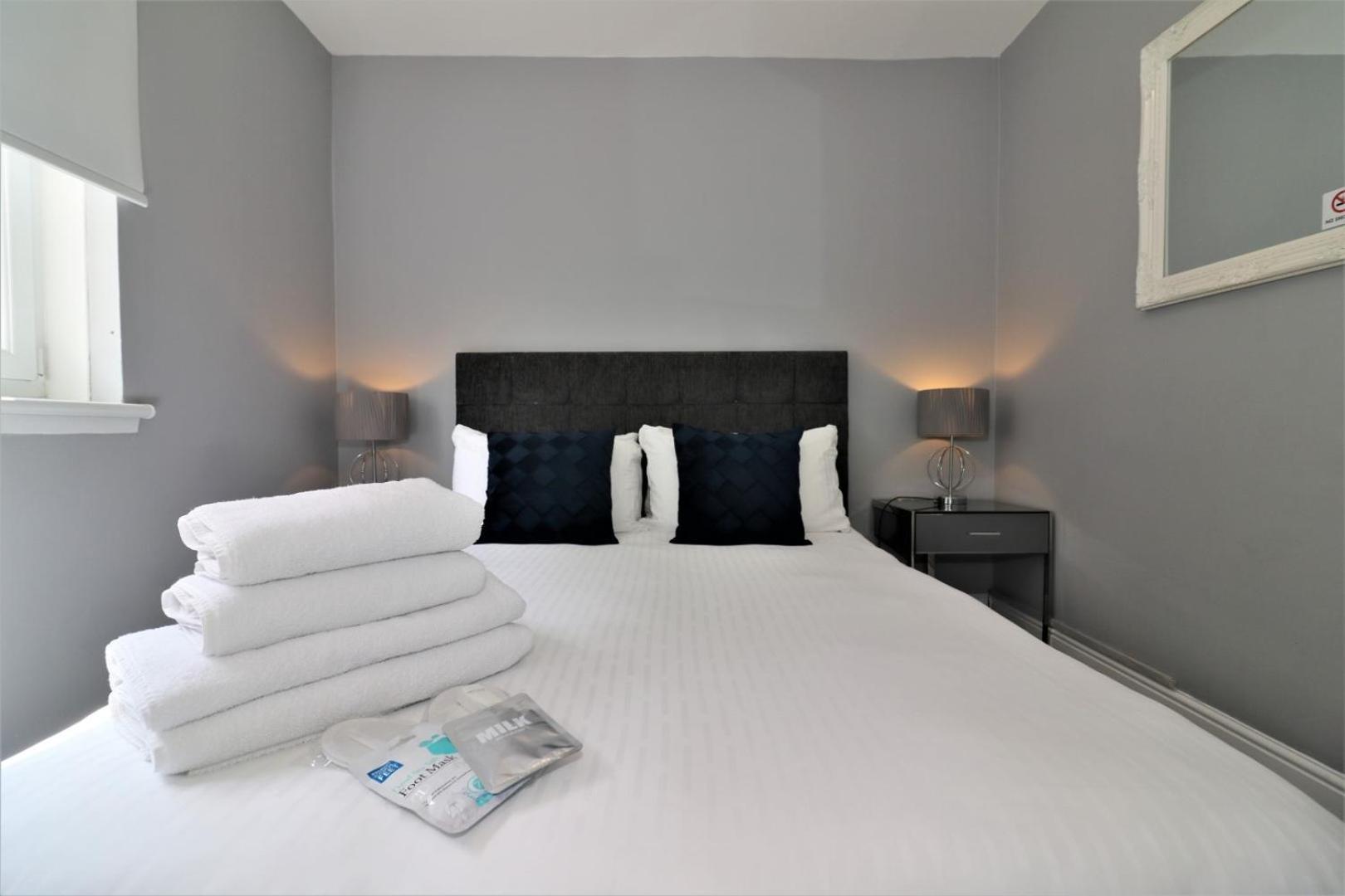 2 Bedroom Apartment At Secc Hydro Free Parking Glasgow Bagian luar foto